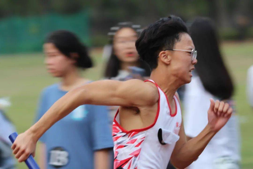 关于荣誉之争世界级球队交战风云激荡的信息